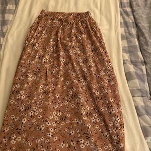 Medium floral maxi skirt